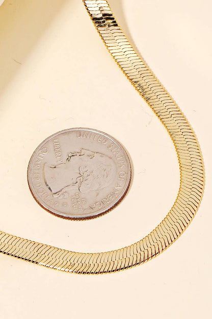 METALLIC HERRINGBONE CHOKER NECKLACE