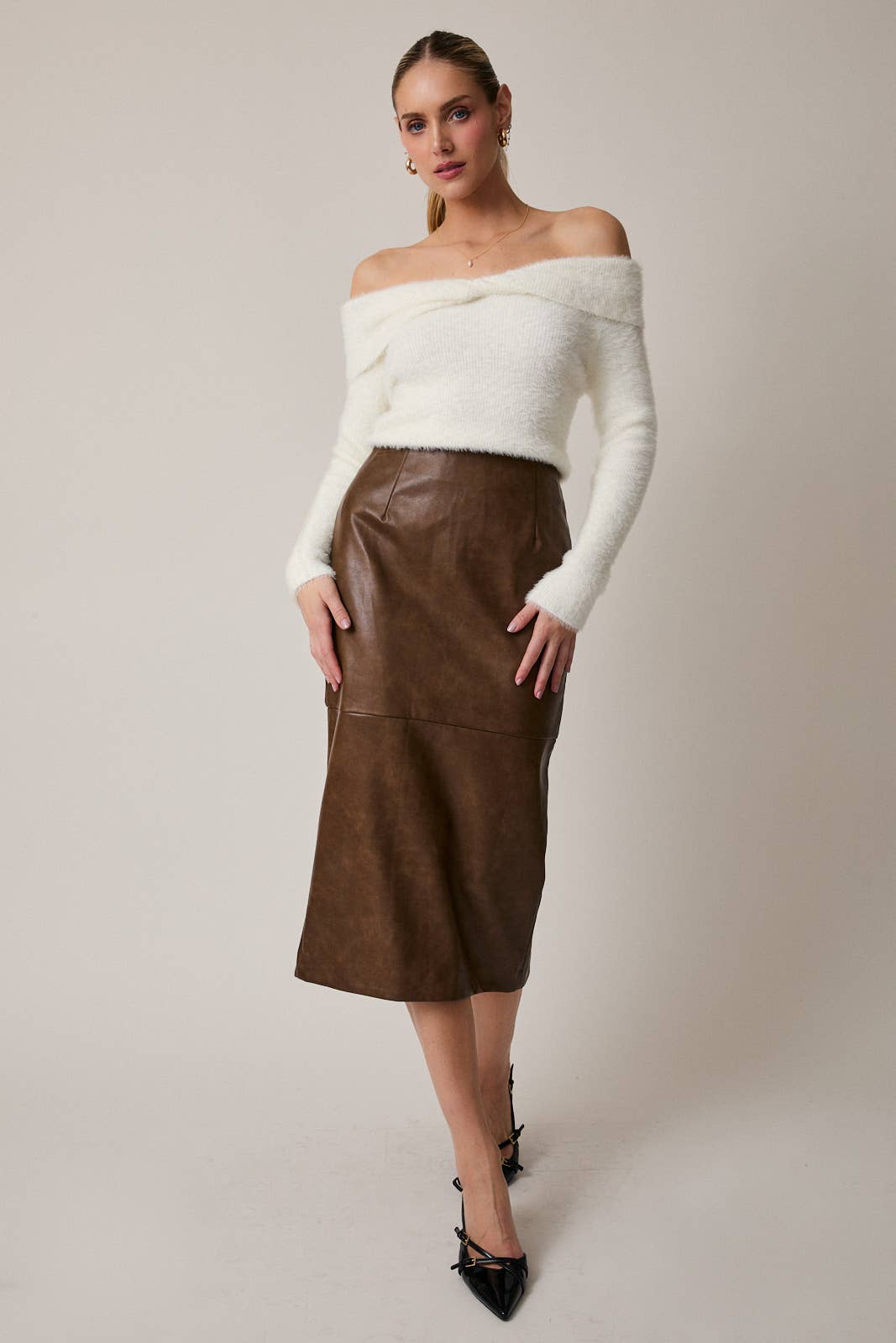 OFF SHOULDER LONG SLEEVE TWISTER DETAIL FUZZY SWEATER TOP