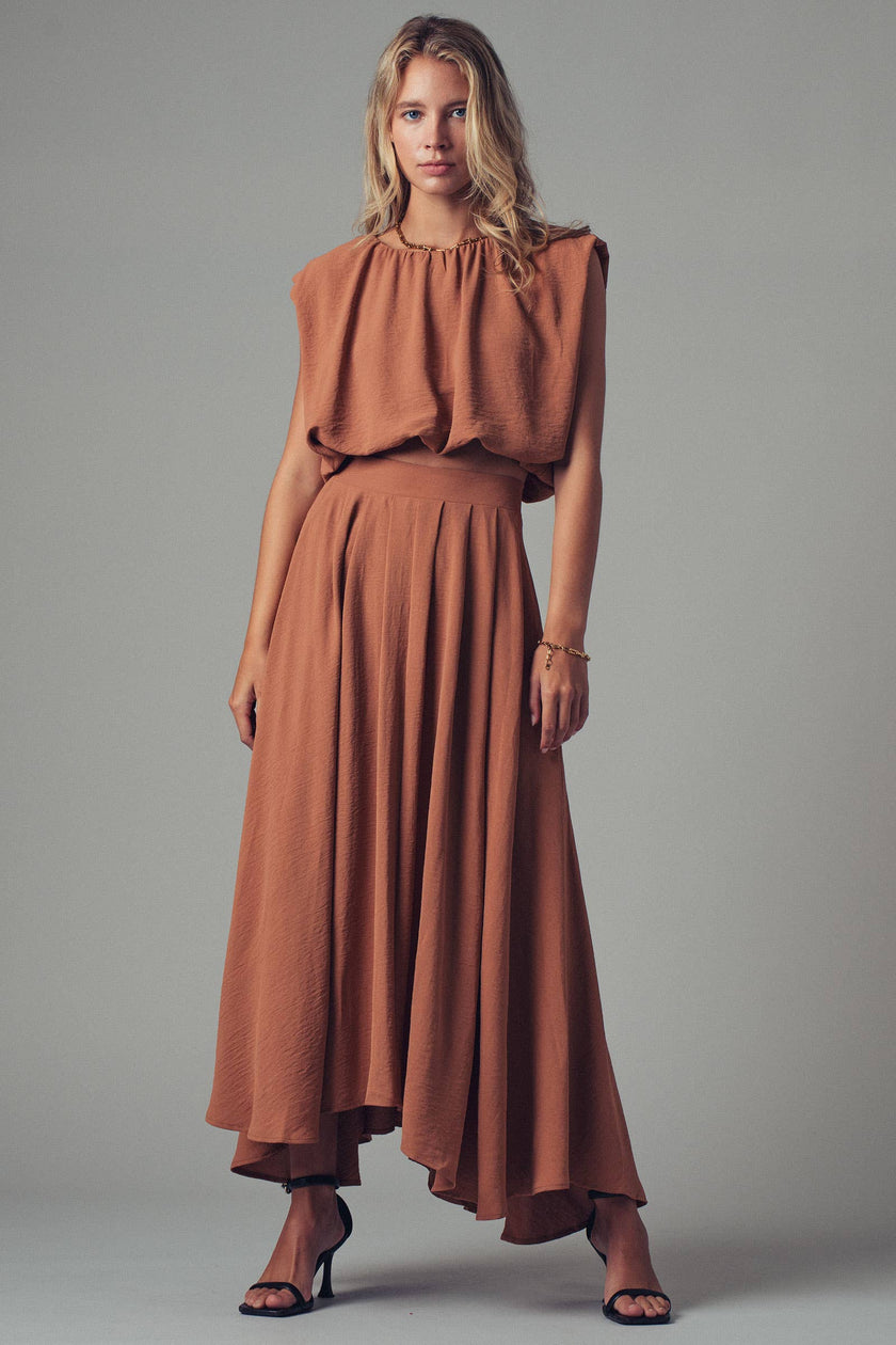 Back Tie Sleeveless Relaxed Top: CAMEL