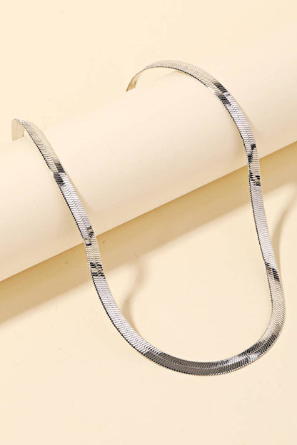 METALLIC HERRINGBONE CHOKER NECKLACE
