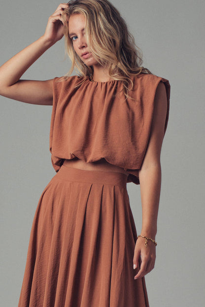 BACK TIE SLEEVELESS RELAXED TOP
